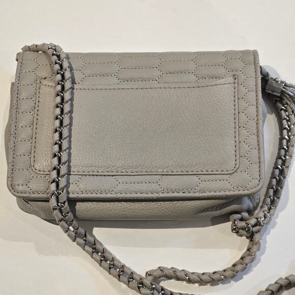 Aimee Kestenberg Quilted Beige Leather Convertible Crossbody Clutch Organizer - Picture 7 of 14